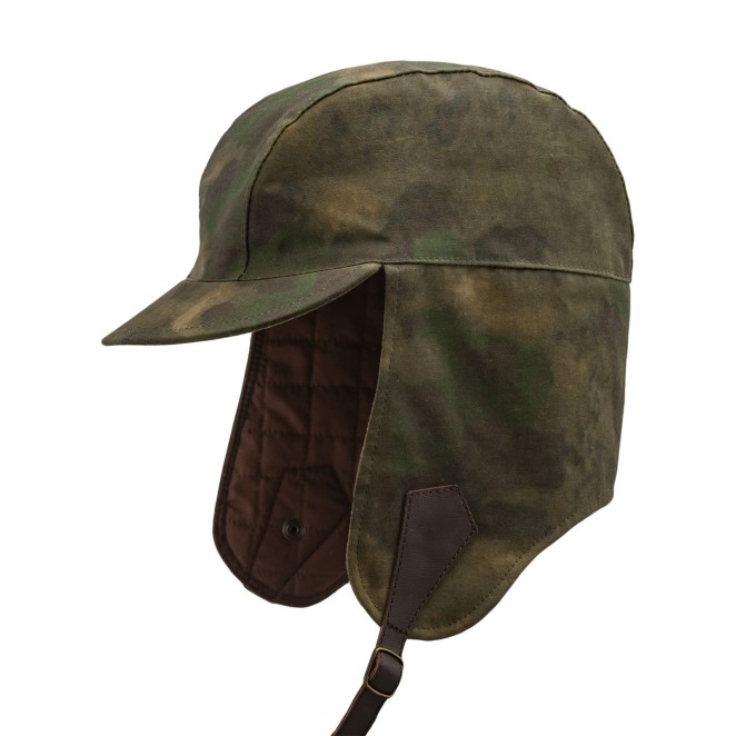 Expedition comfy camo bomber hat made of water resistant waxed cotton