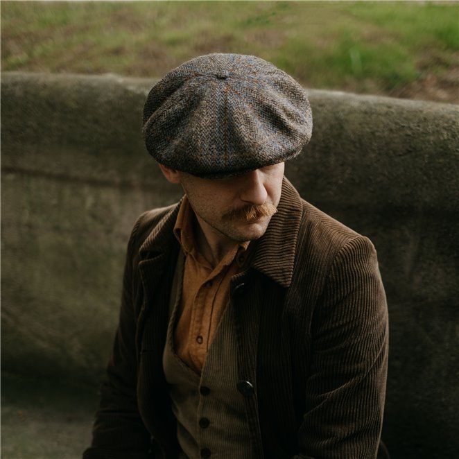 Peaky Cap - made of genuine Harris Tweed with sewn down visor