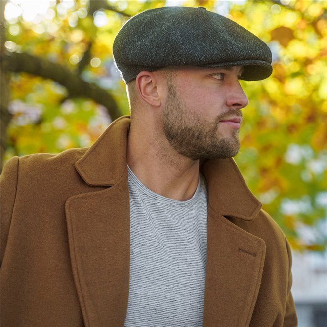 Peaky Cap - made of genuine Harris Tweed with sewn down visor